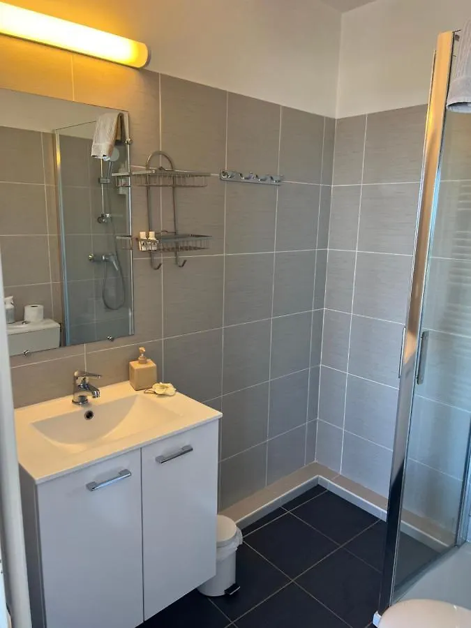 Apartment My Resid Appart Cannes Marina Vue Mer Mandelieu-la-Napoule